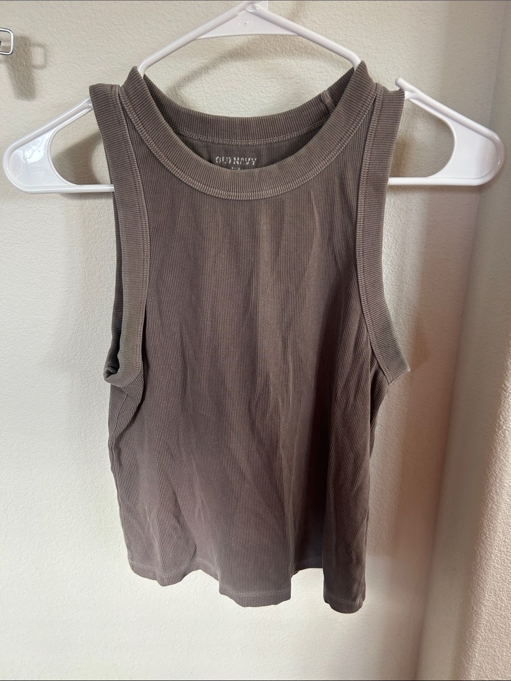 Aritzia Ribbed Sleeveless Tank Top - Taupe Brown